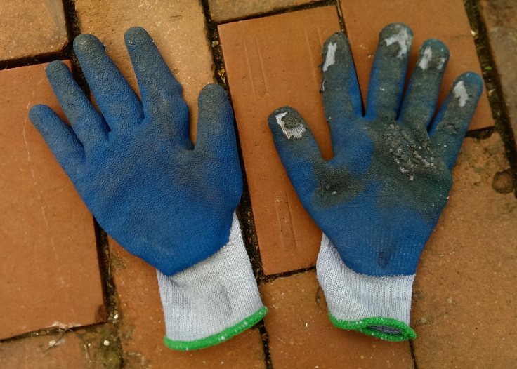 bruno-david-gallery_moving-gloves_9-2016